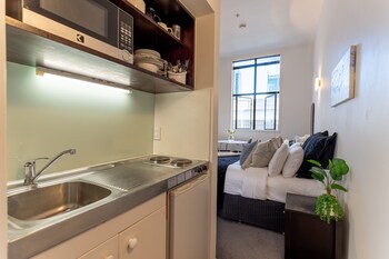 lovely urban studio plus loft off queen street