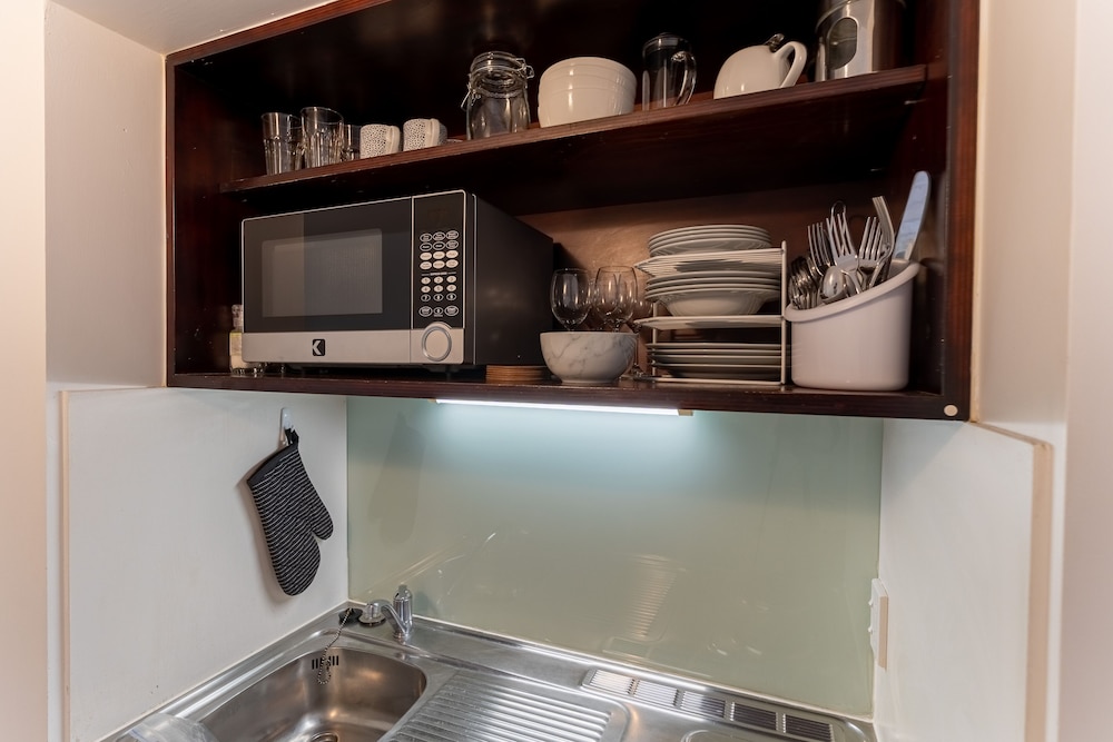 lovely urban studio plus loft off queen street