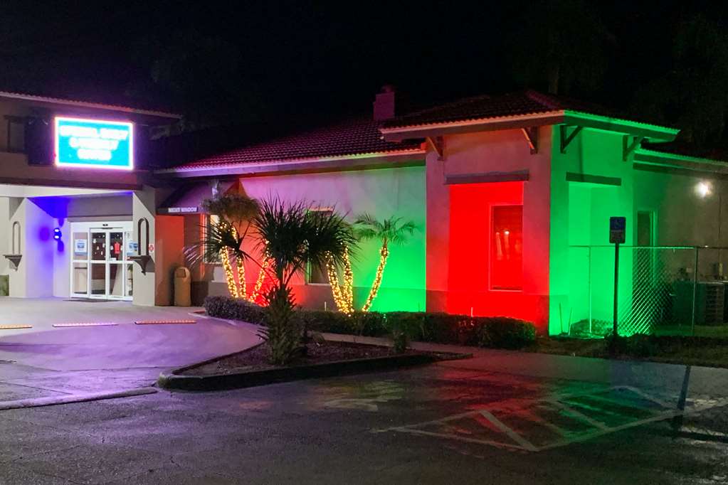 rodeway inn sun city center