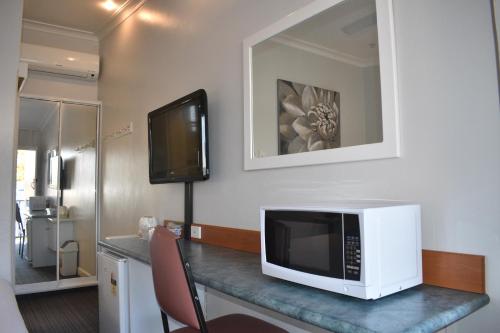tumut farrington motel