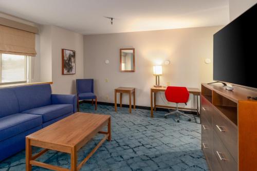 red lion hotel templins on the river