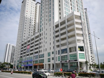 Karen's Straits Garden Family Suite,,0 star