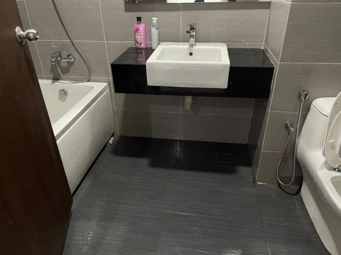 jb city desplanade shopping mall apartment