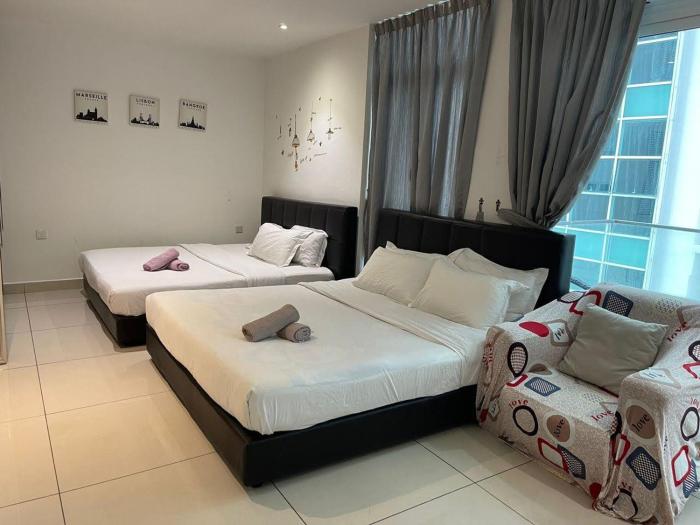 jb city desplanade shopping mall apartment