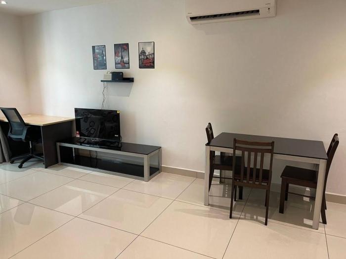 jb city desplanade shopping mall apartment