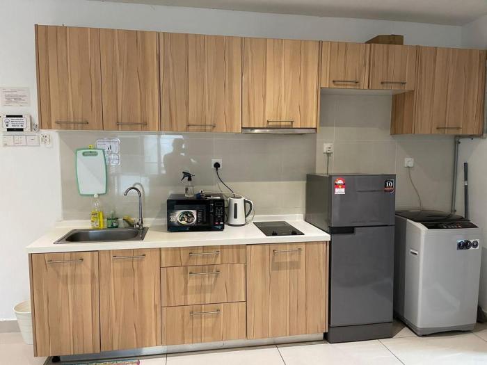 jb city desplanade shopping mall apartment