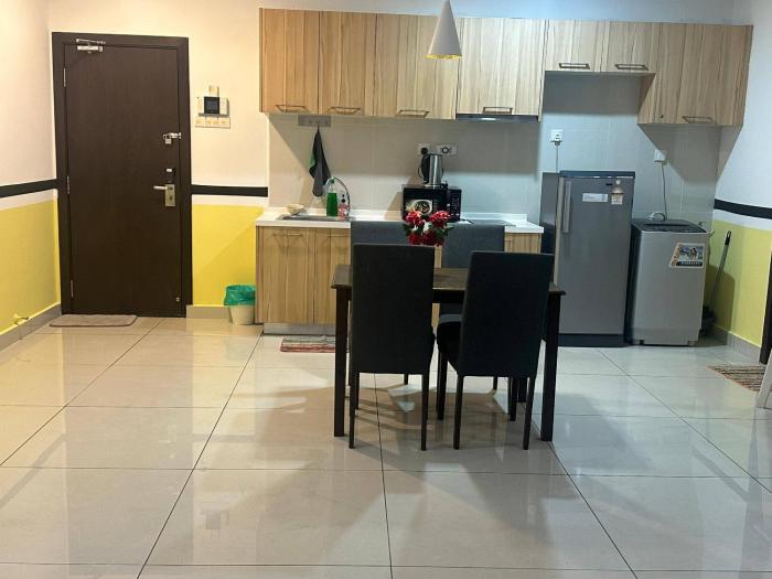 jb city desplanade shopping mall apartment
