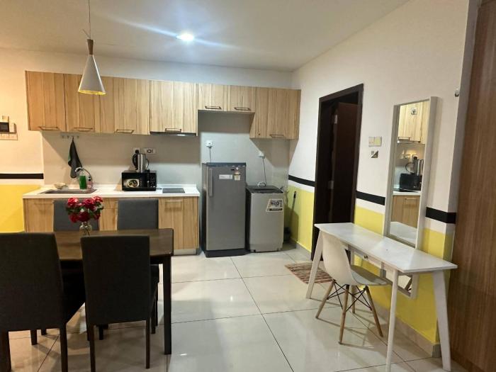 jb city desplanade shopping mall apartment