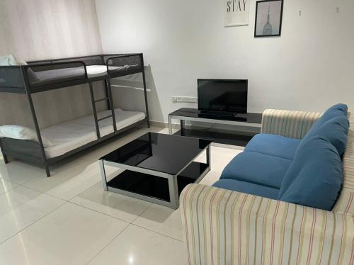 jb city desplanade shopping mall apartment