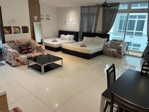 jb city desplanade shopping mall apartment