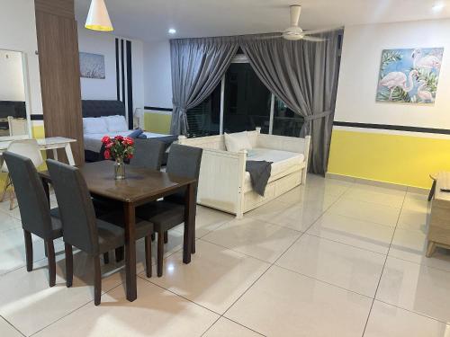 jb city desplanade shopping mall apartment
