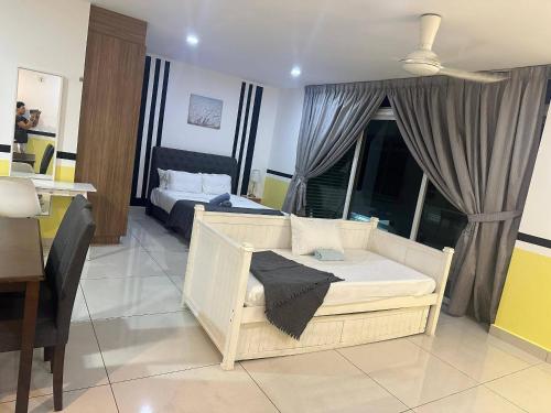 jb city desplanade shopping mall apartment