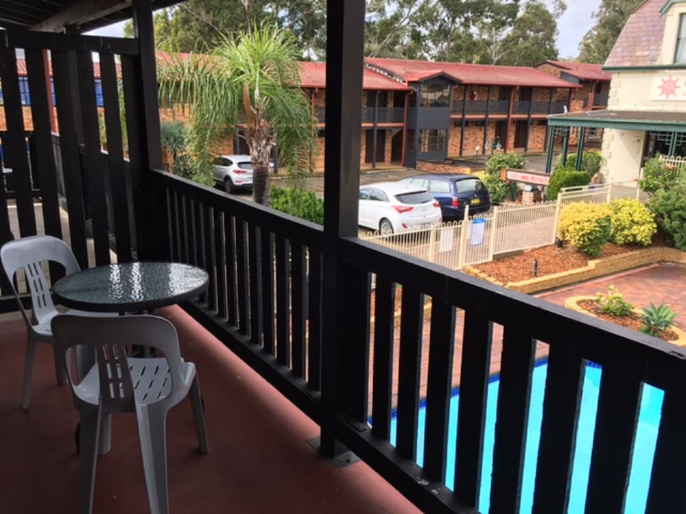 maclin lodge motel