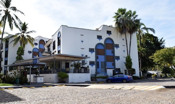 puerto de luna pet friendly and family suites hotel