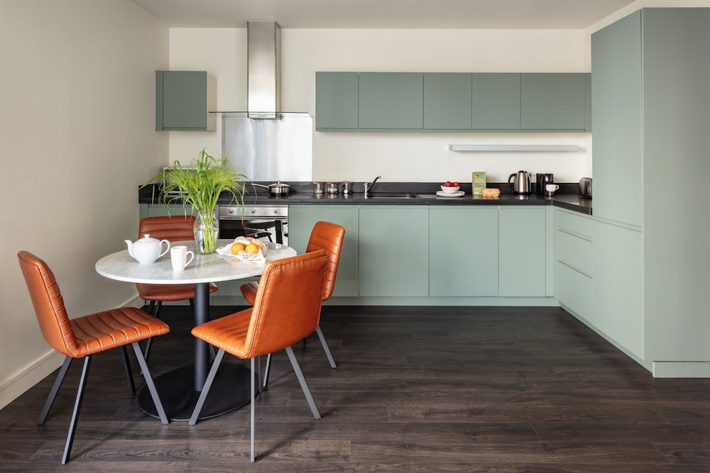 marlin apartments canary wharf