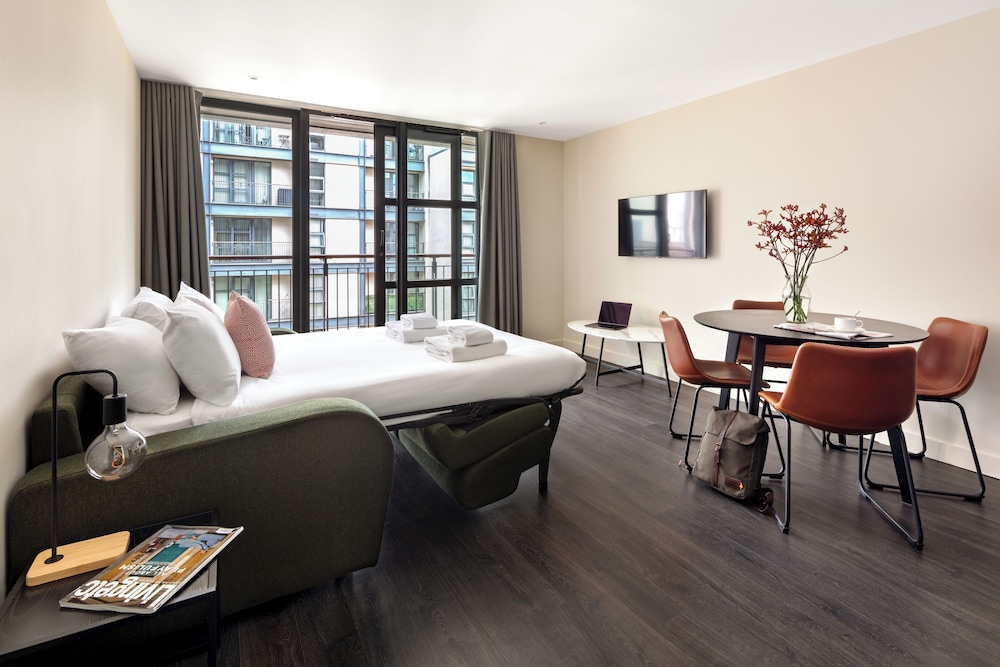 marlin apartments canary wharf