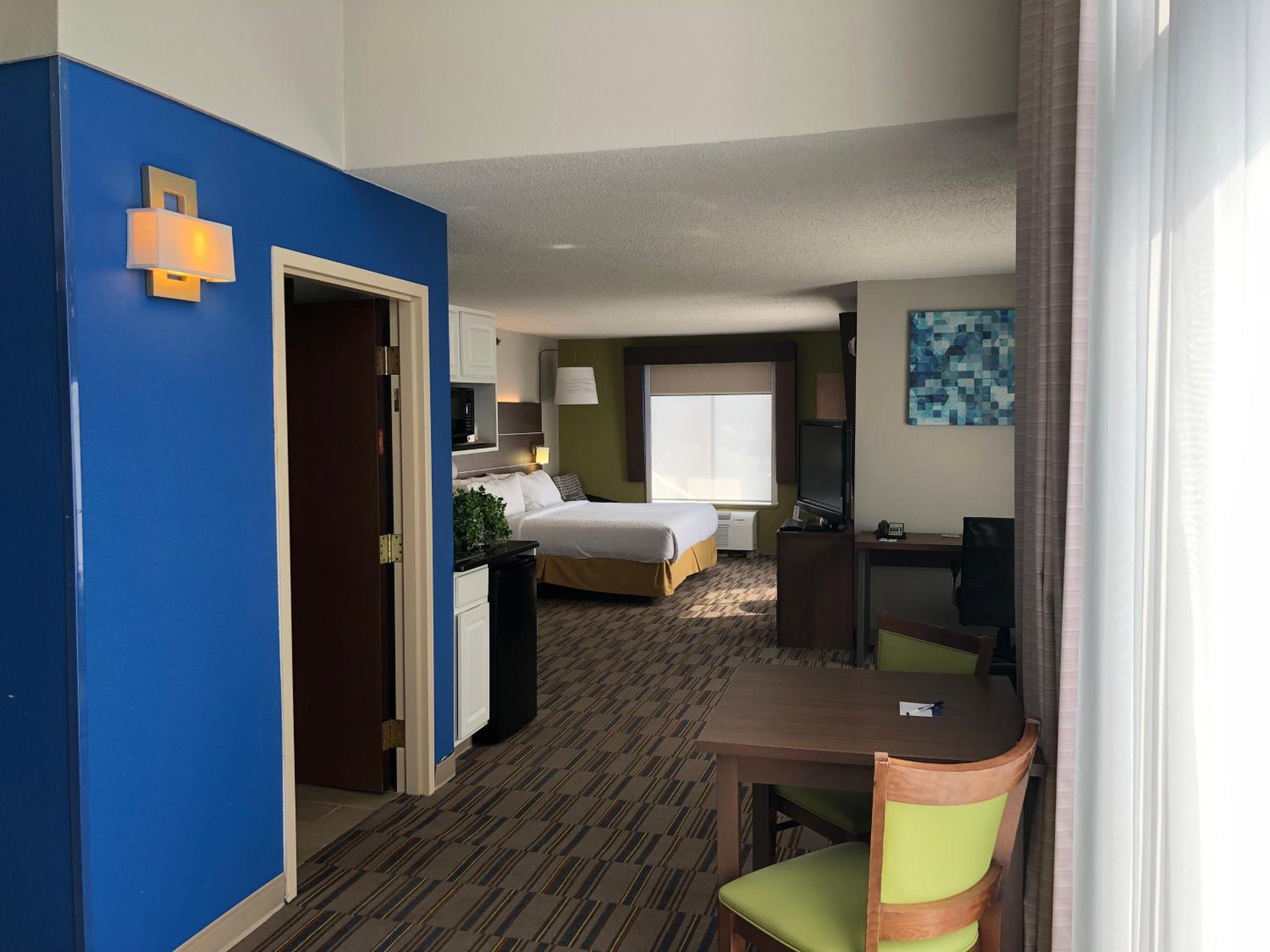 holiday inn express hotel and suites quakertown