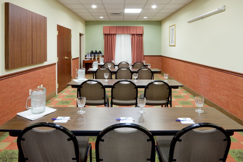holiday inn express hotel and suites quakertown