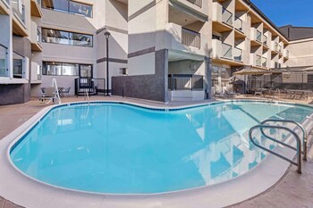 comfort inn and suites irvine spectrum