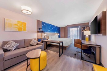 comfort inn and suites irvine spectrum