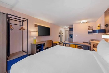 comfort inn and suites irvine spectrum