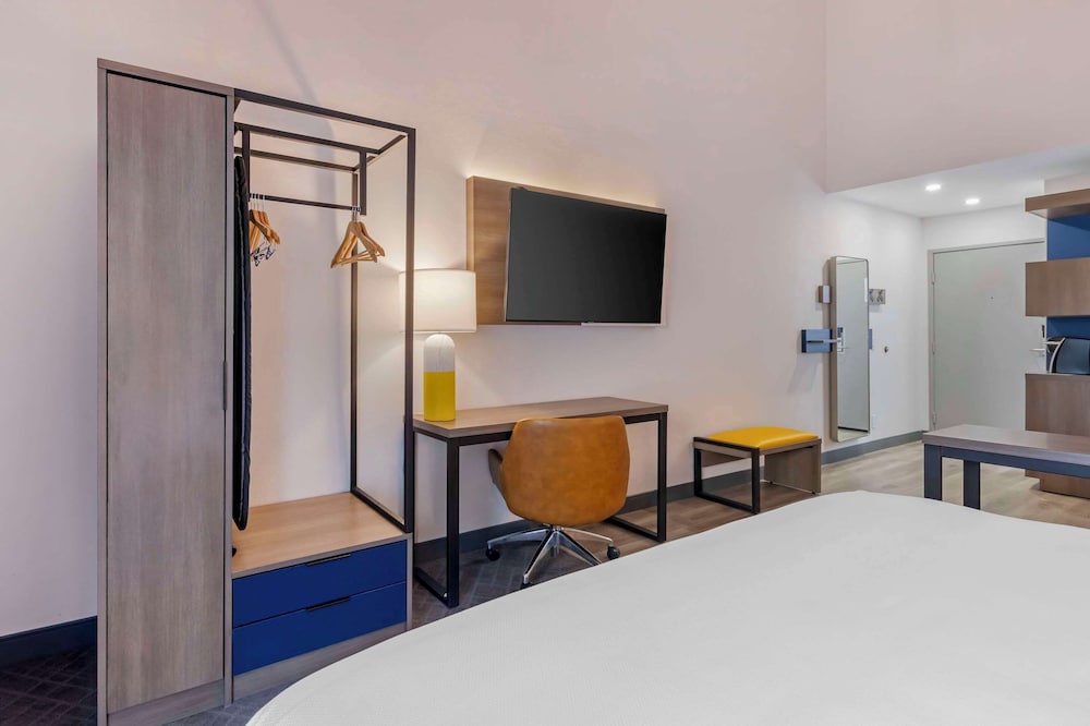 comfort inn and suites irvine spectrum