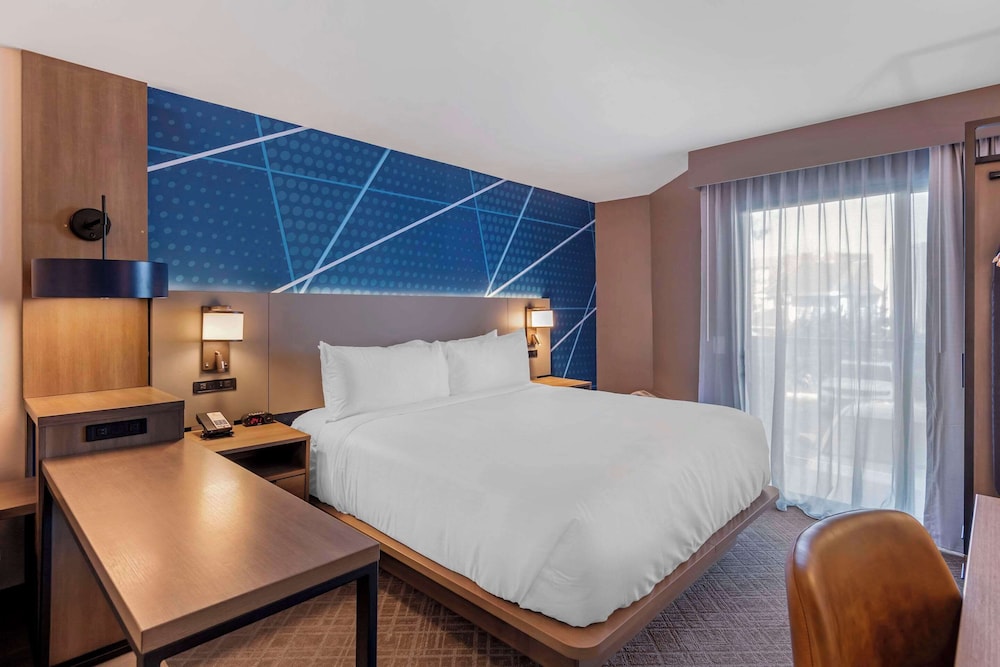 comfort inn and suites irvine spectrum