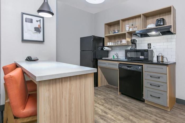 candlewood suites lake jackson clute by ihg