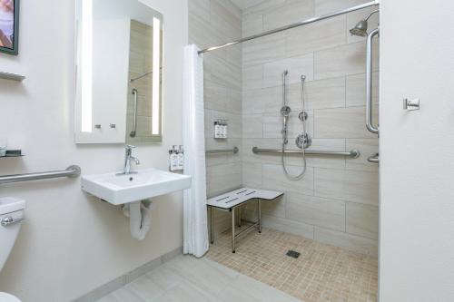 candlewood suites lake jackson clute by ihg