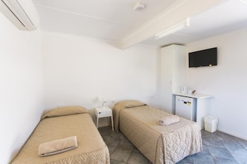 potshot hotel resort