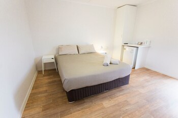 potshot hotel resort