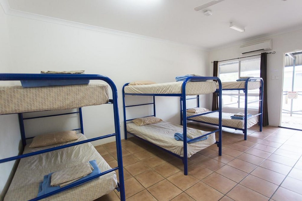 potshot hotel resort