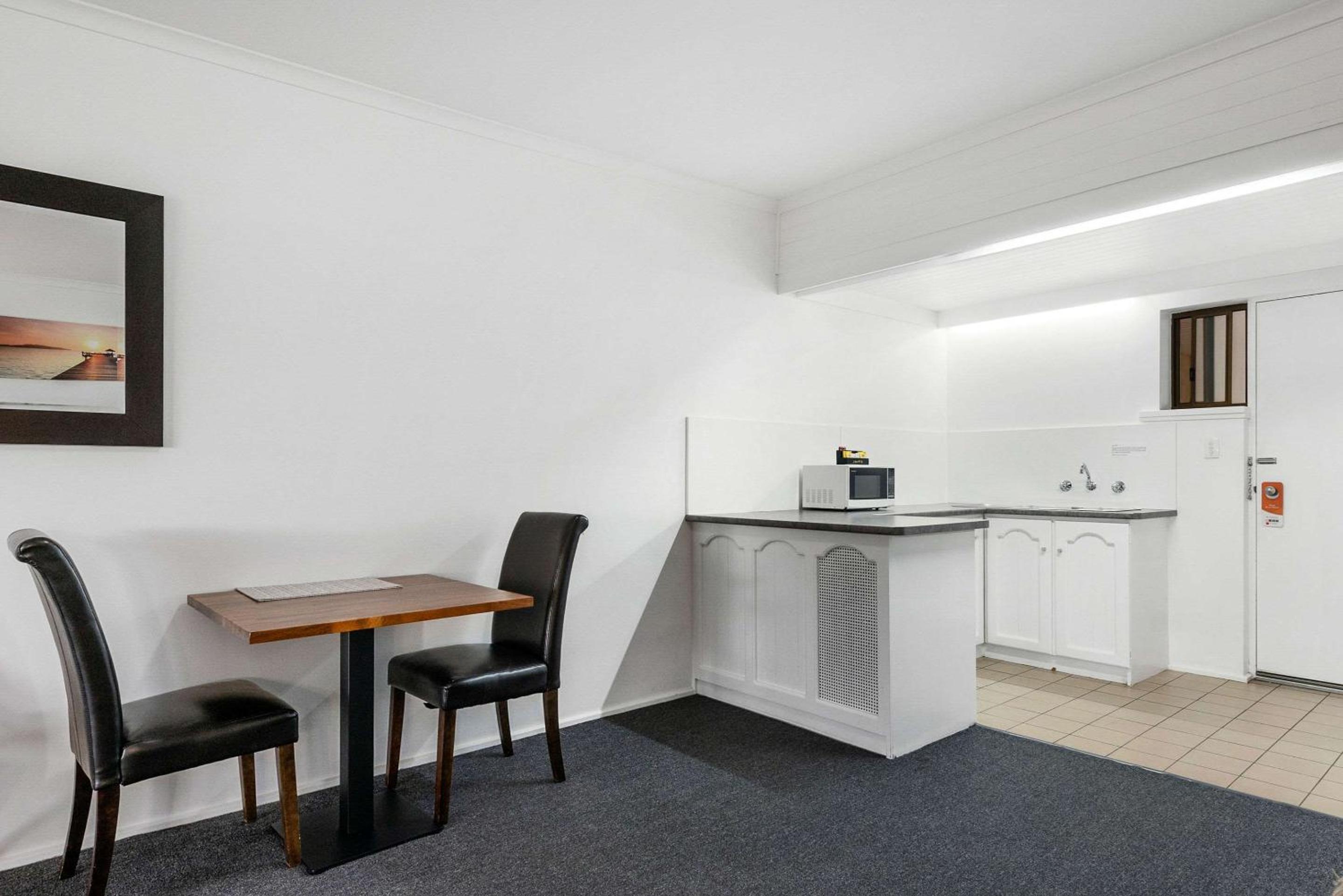 comfort inn and suites riverland