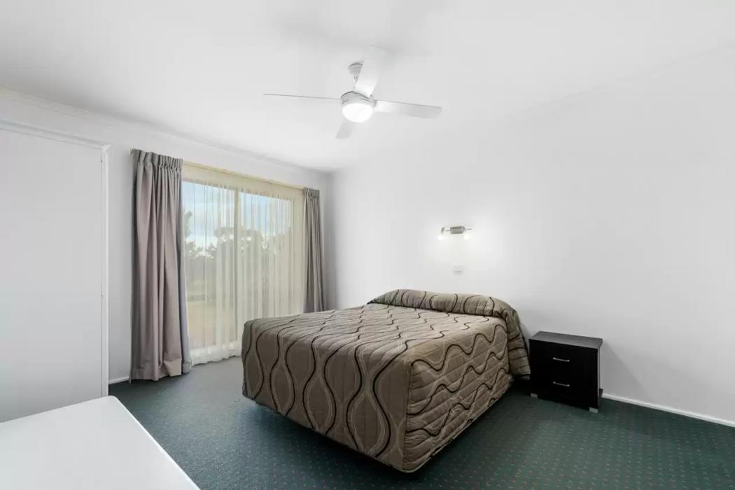 comfort inn and suites riverland