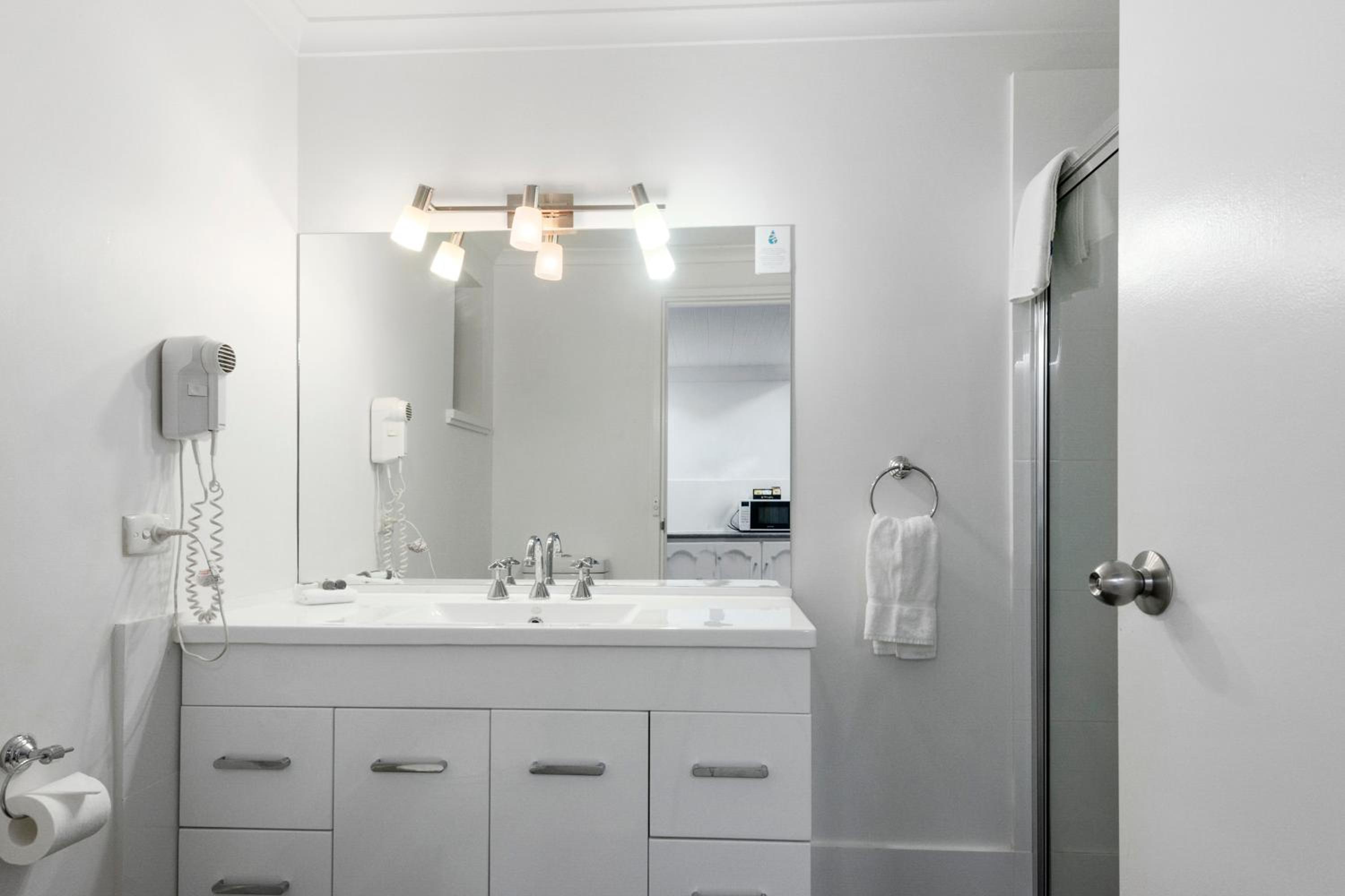 comfort inn and suites riverland