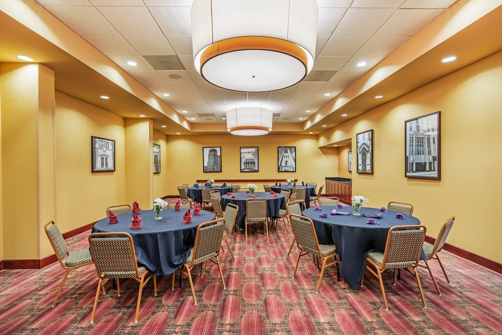 holiday inn ardmore i 35 by ihg