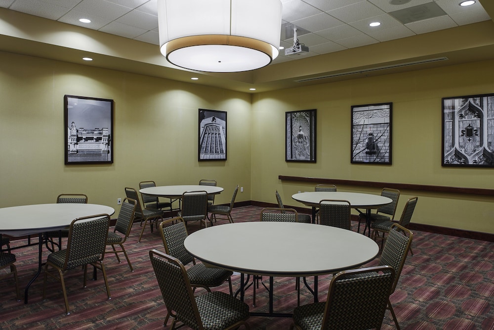 holiday inn ardmore i 35 by ihg