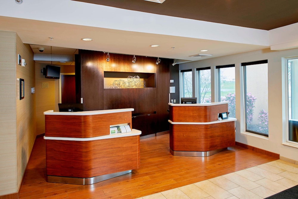 courtyard by marriott lansing