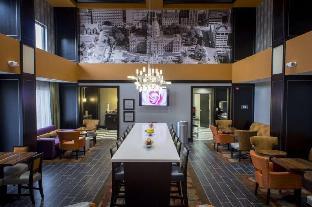 hampton inn and suites lansing west