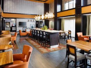 hampton inn and suites lansing west