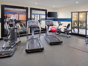 hampton inn and suites lansing west