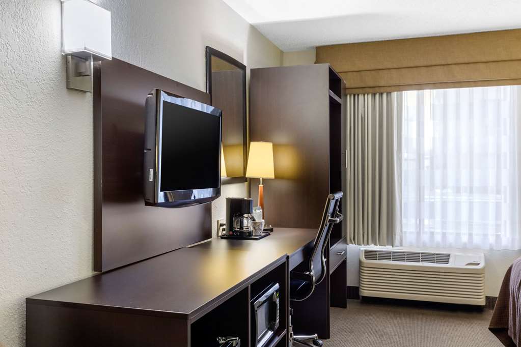 sleep inn near i 80 and i 94