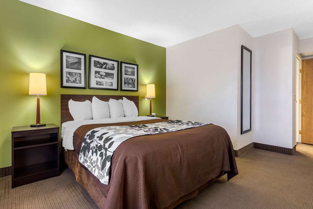 sleep inn near i 80 and i 94