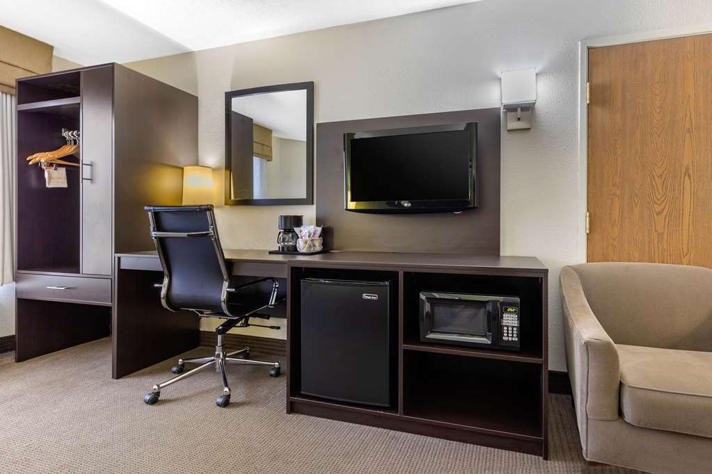 sleep inn near i 80 and i 94