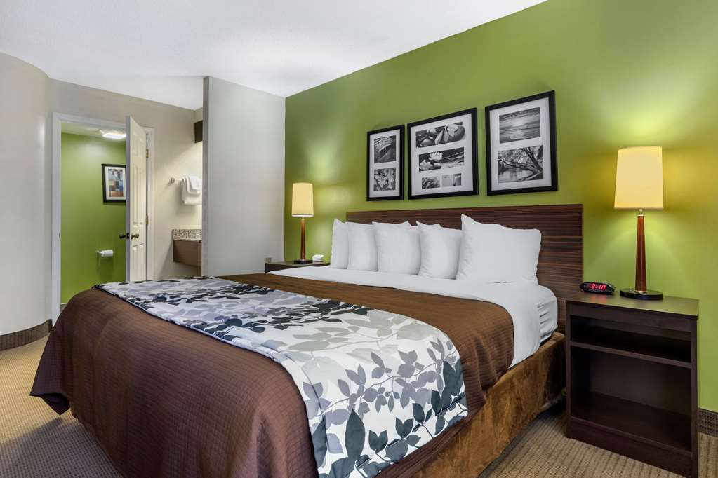 sleep inn near i 80 and i 94