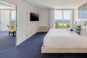 plunge beach resort