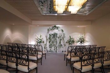 the aquarius casino resort bw premier collection