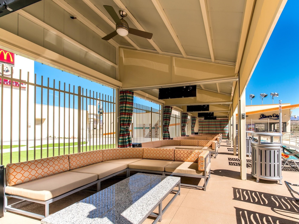 the aquarius casino resort bw premier collection
