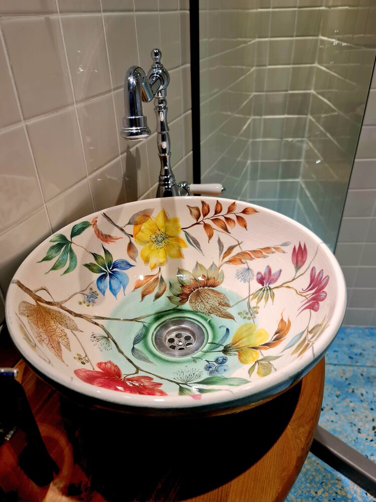 artisan boutique hotel and gallery