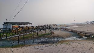 four seasons guest house